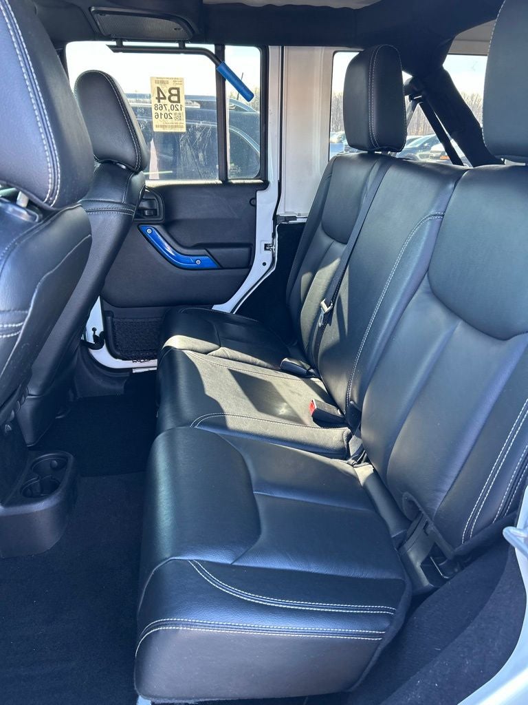 2016 Jeep Wrangler Unlimited Sahara