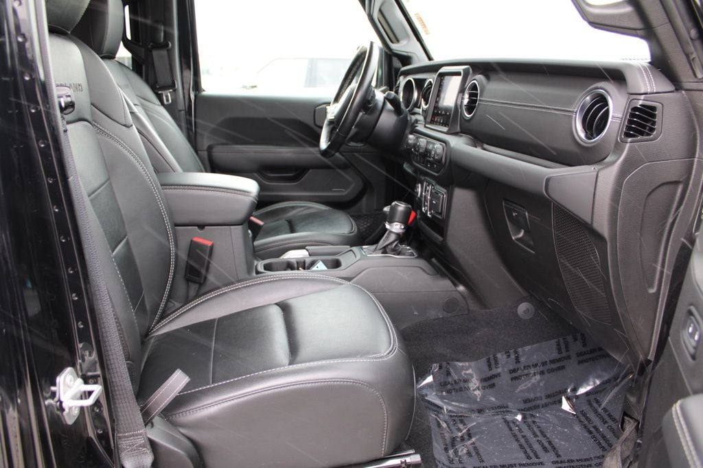 2022 Jeep Gladiator Overland