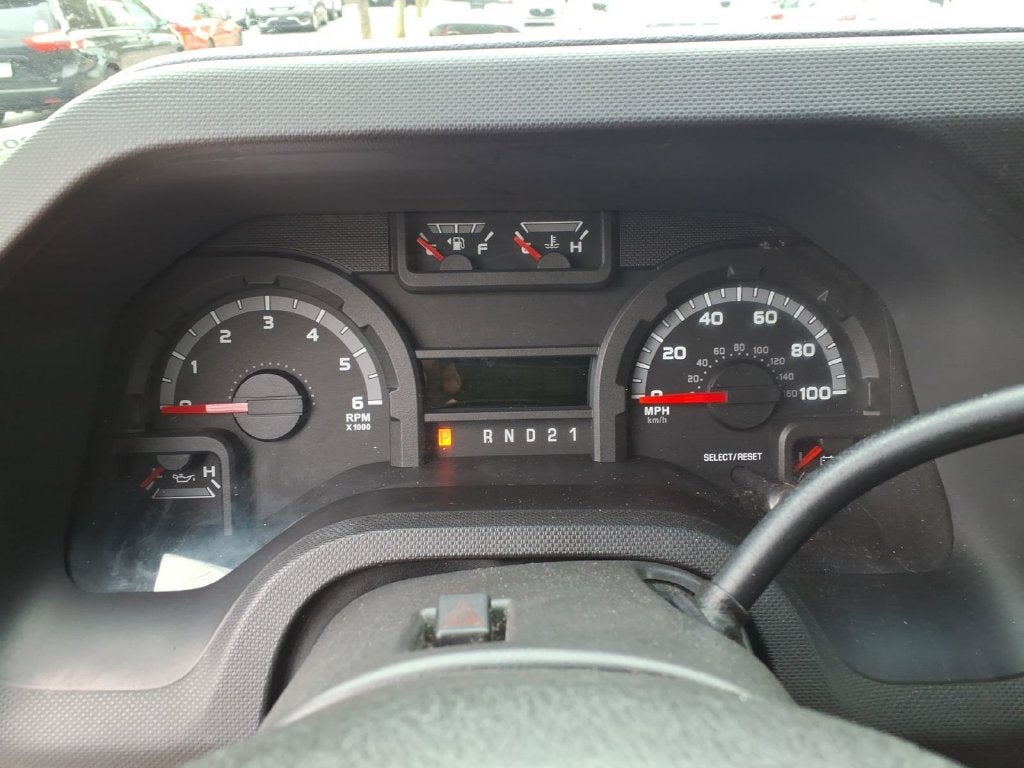 2009 Ford E-350SD XLT