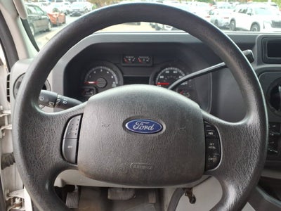 2009 Ford E-350SD XLT