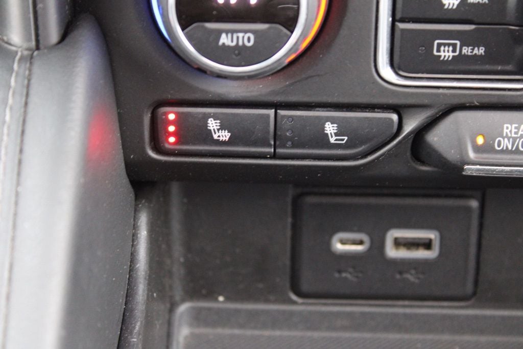 2021 Chevrolet Suburban LT