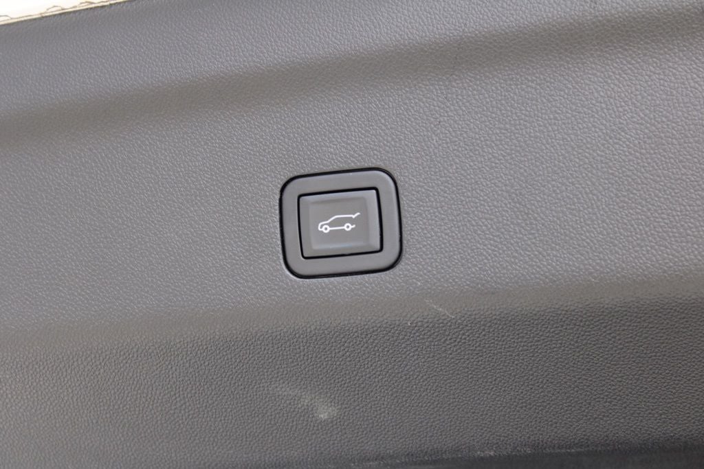 2021 Chevrolet Suburban RST