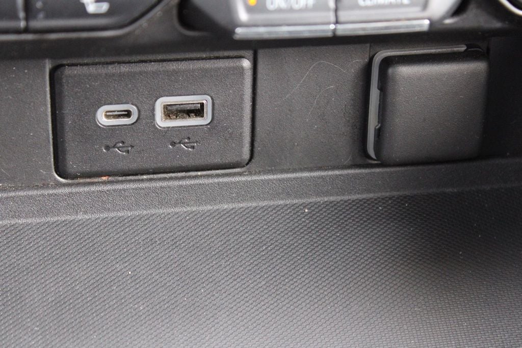 2021 Chevrolet Suburban RST