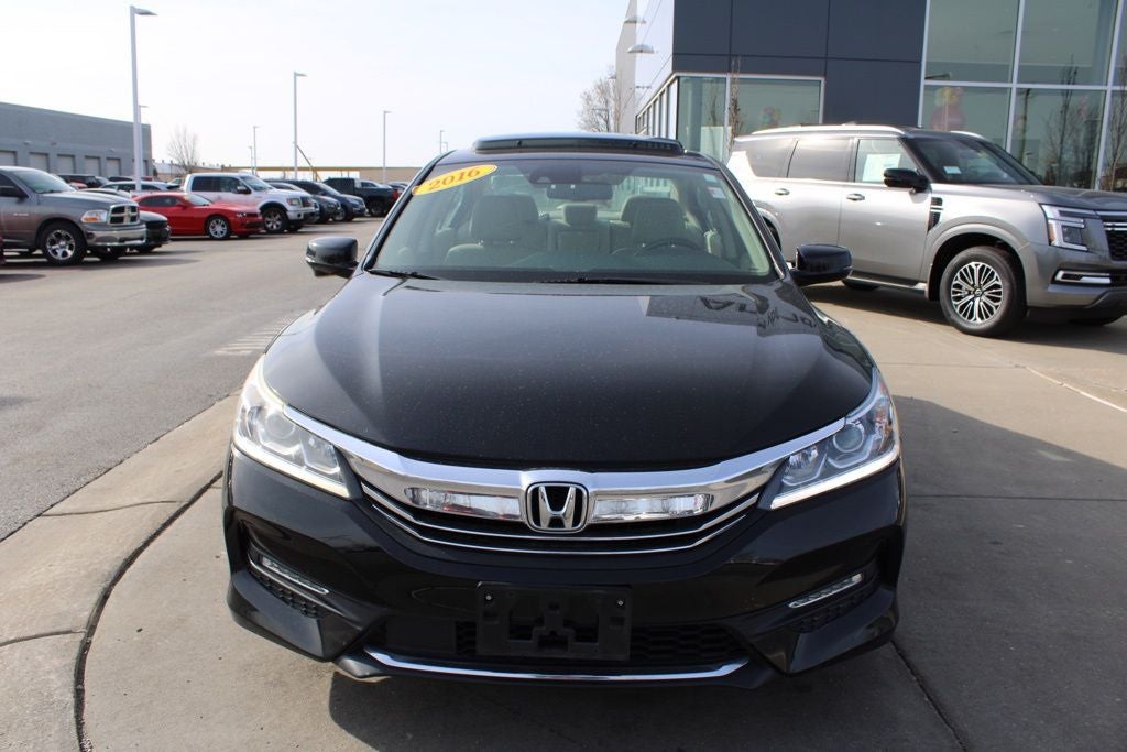 2016 Honda Accord EX-L w/Navigation and Honda Sensing