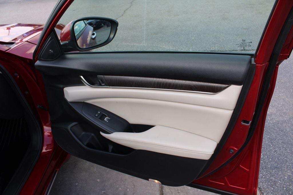 2020 Honda Accord Touring 2.0T