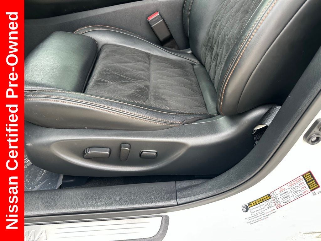 2023 Nissan Maxima SR