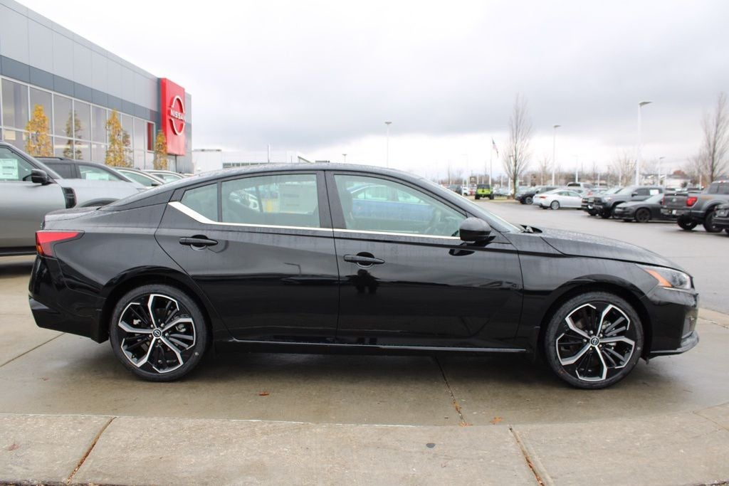 2025 Nissan Altima 2.5 SR