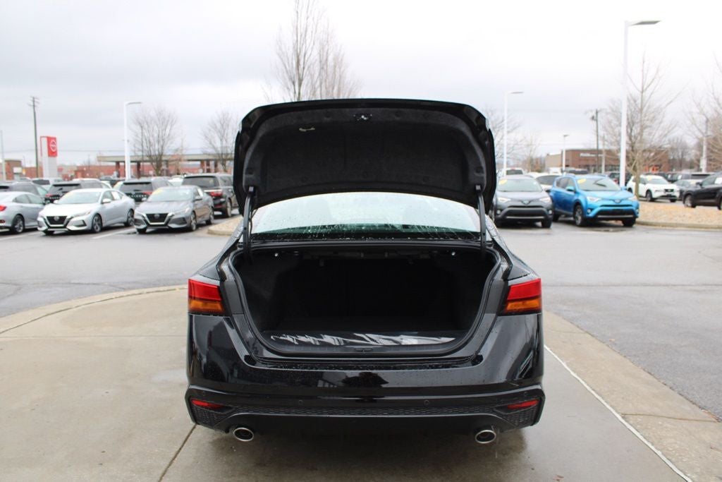 2025 Nissan Altima 2.5 SR