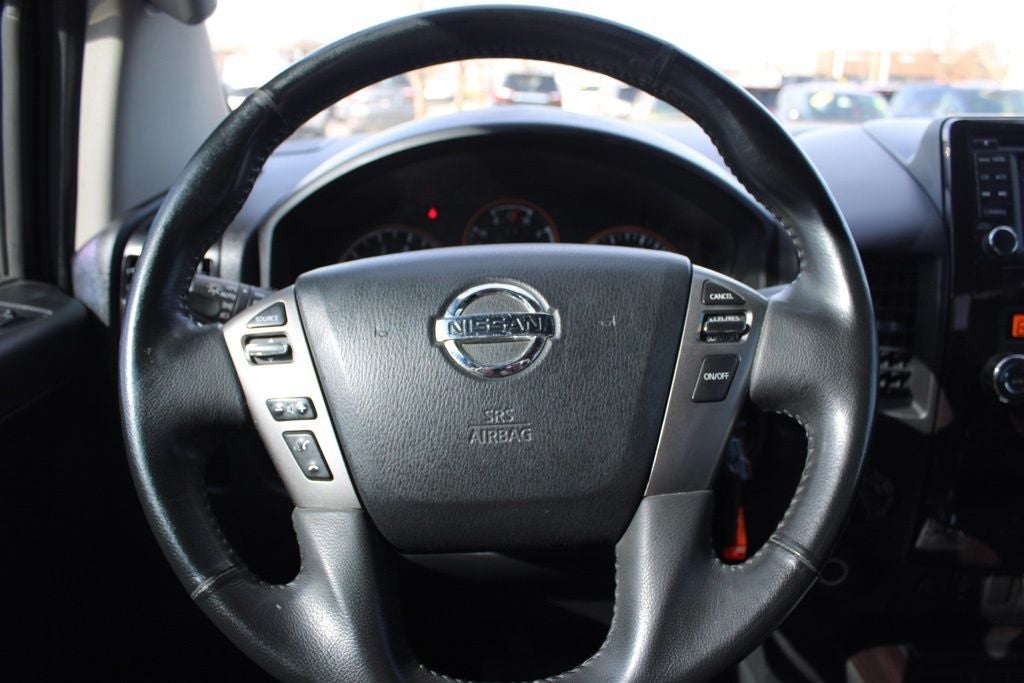 2013 Nissan Titan SL