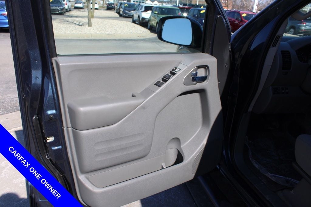 2016 Nissan Frontier SV