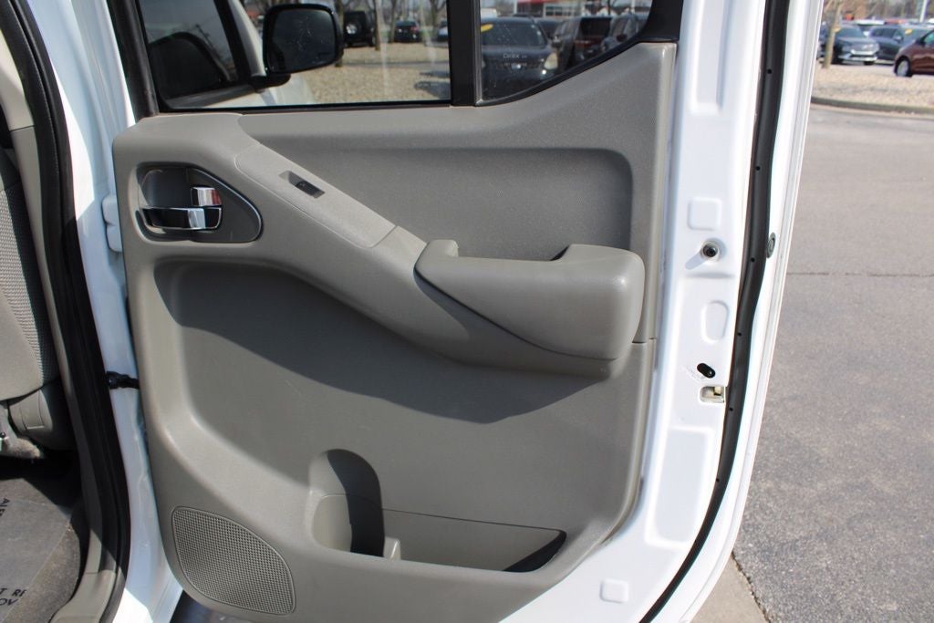 2020 Nissan Frontier SV