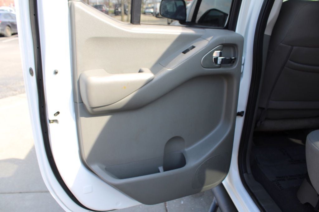 2020 Nissan Frontier SV