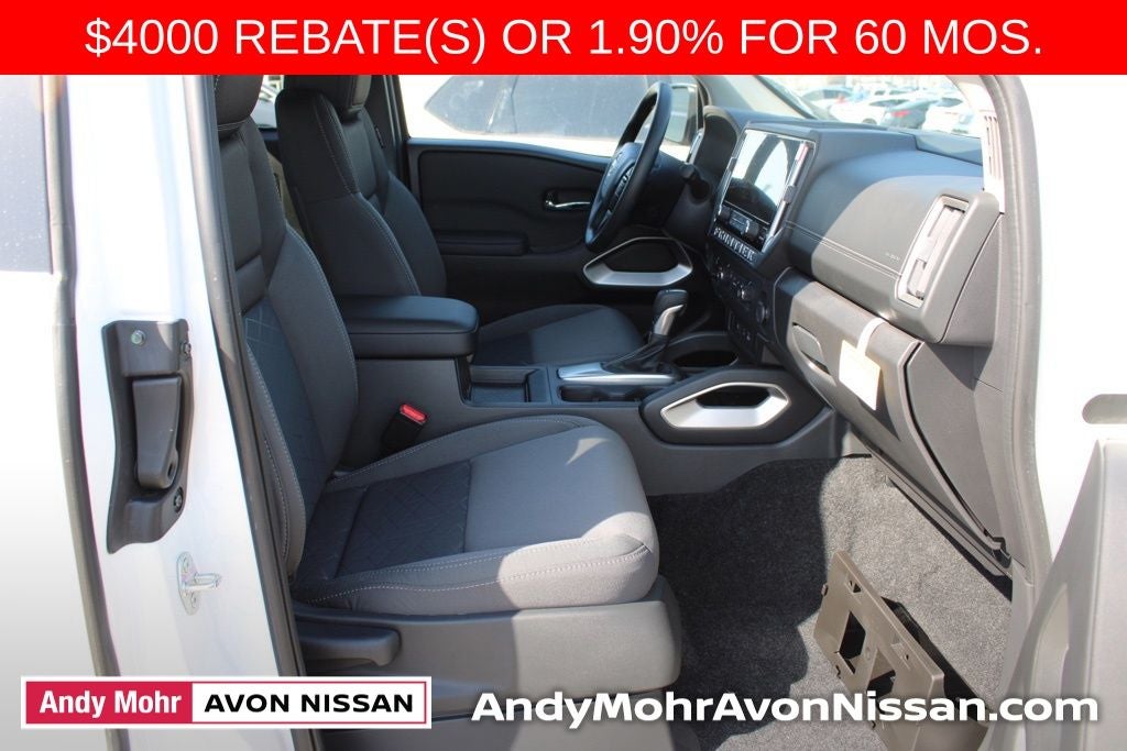 2025 Nissan Frontier SV