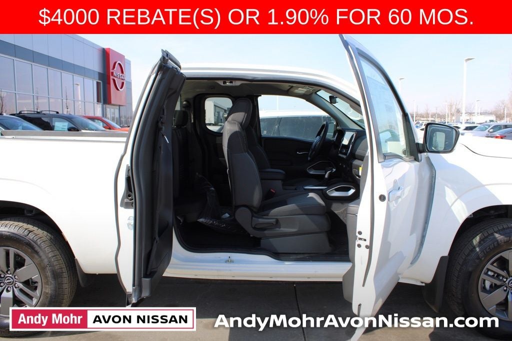 2025 Nissan Frontier SV