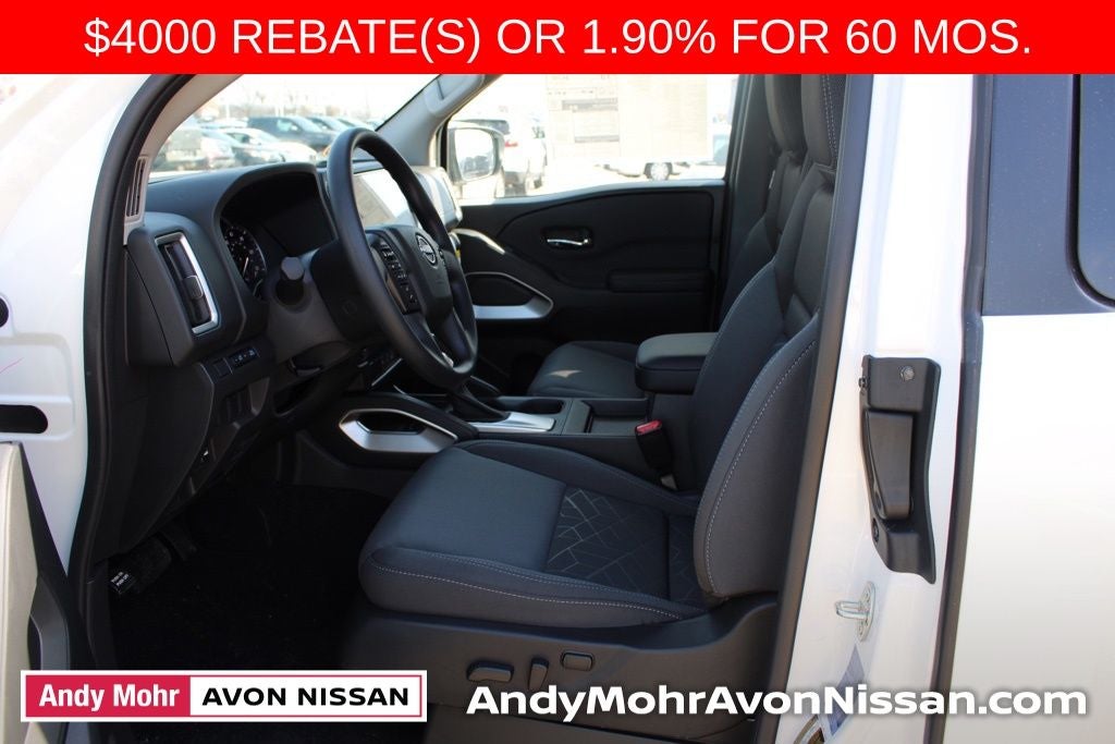 2025 Nissan Frontier SV