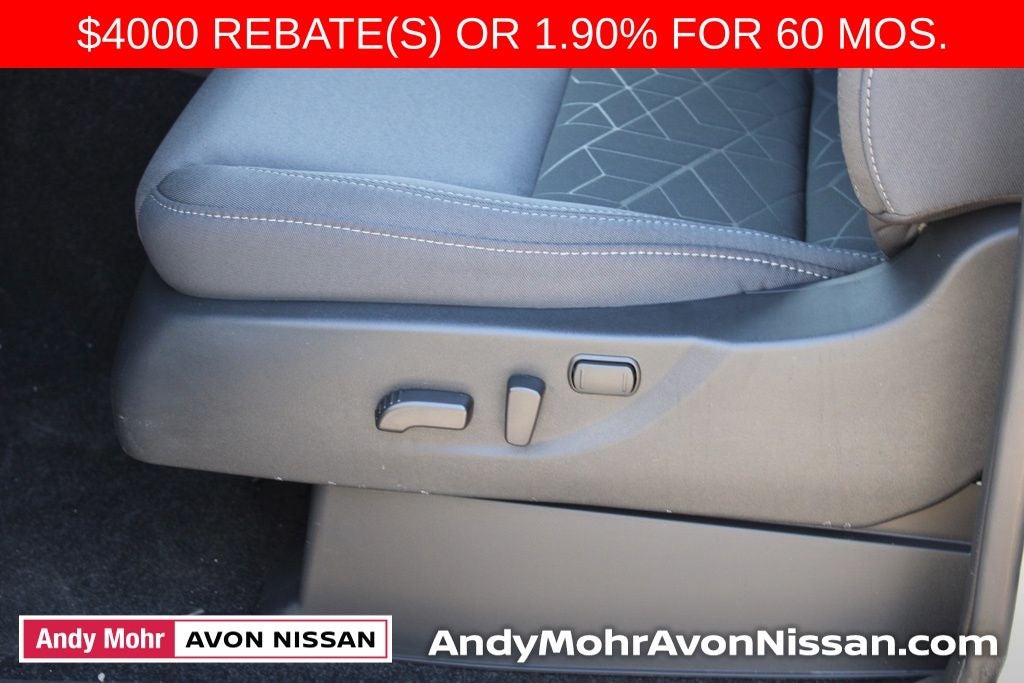 2025 Nissan Frontier SV