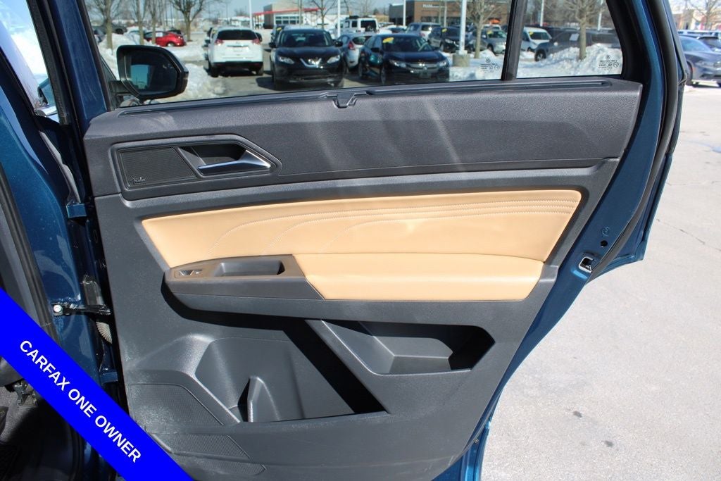 2022 Volkswagen Atlas Cross Sport 3.6L V6 SEL Premium R-Line