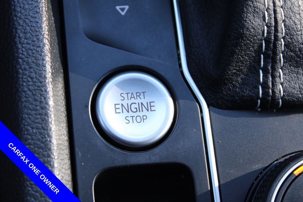 2022 Volkswagen Atlas Cross Sport 3.6L V6 SEL Premium R-Line