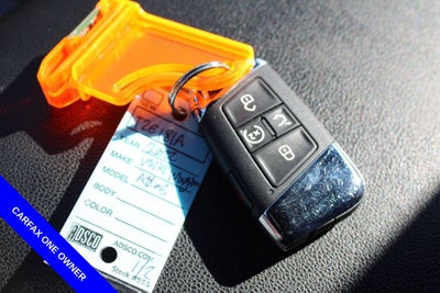 2022 Volkswagen Atlas Cross Sport 3.6L V6 SEL Premium R-Line