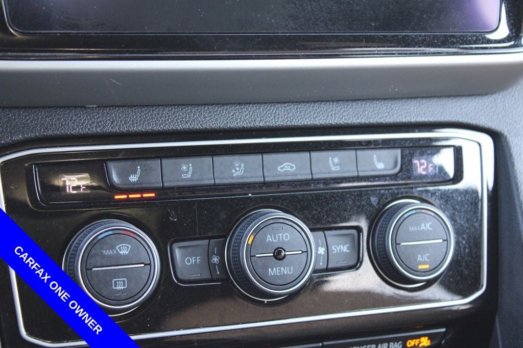 2022 Volkswagen Atlas Cross Sport 3.6L V6 SEL Premium R-Line