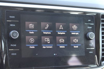 2022 Volkswagen Atlas 3.6L V6 SE w/Technology