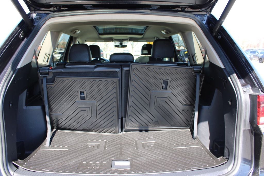 2021 Volkswagen Atlas 3.6L V6 SE w/Technology R-Line