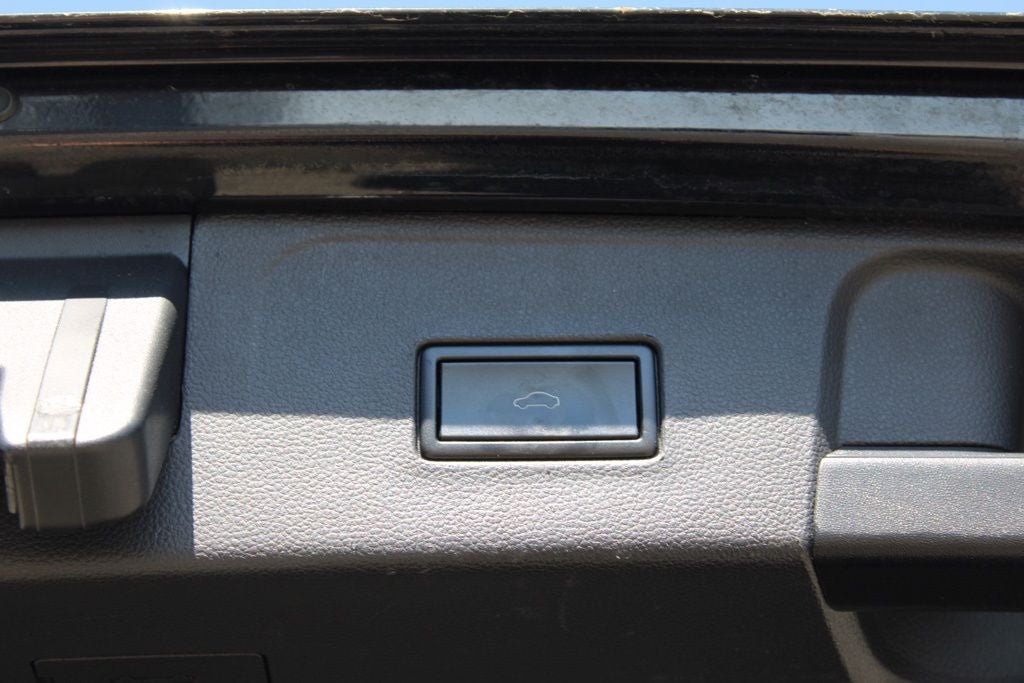 2021 Volkswagen Atlas 3.6L V6 SE w/Technology R-Line