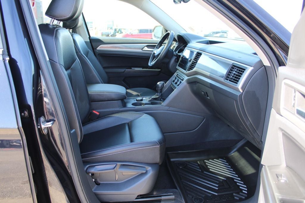 2021 Volkswagen Atlas 3.6L V6 SE w/Technology R-Line