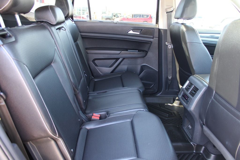 2021 Volkswagen Atlas 3.6L V6 SE w/Technology R-Line