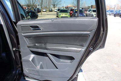 2021 Volkswagen Atlas 3.6L V6 SE w/Technology R-Line