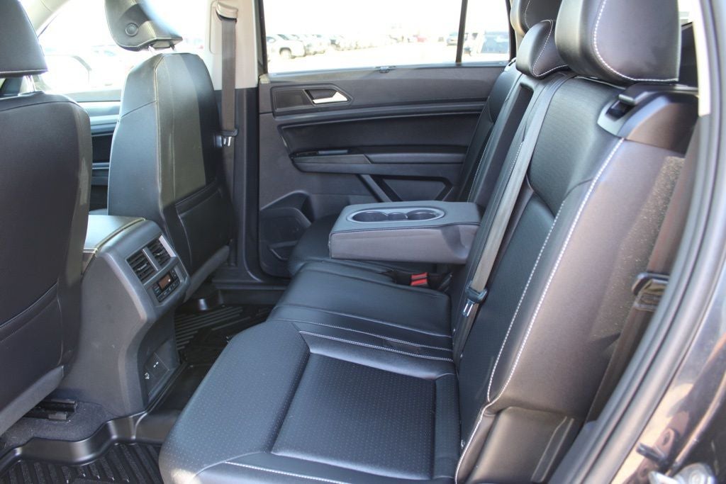 2021 Volkswagen Atlas 3.6L V6 SE w/Technology R-Line