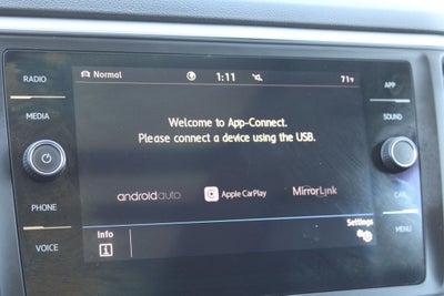 2021 Volkswagen Atlas 3.6L V6 SE w/Technology R-Line