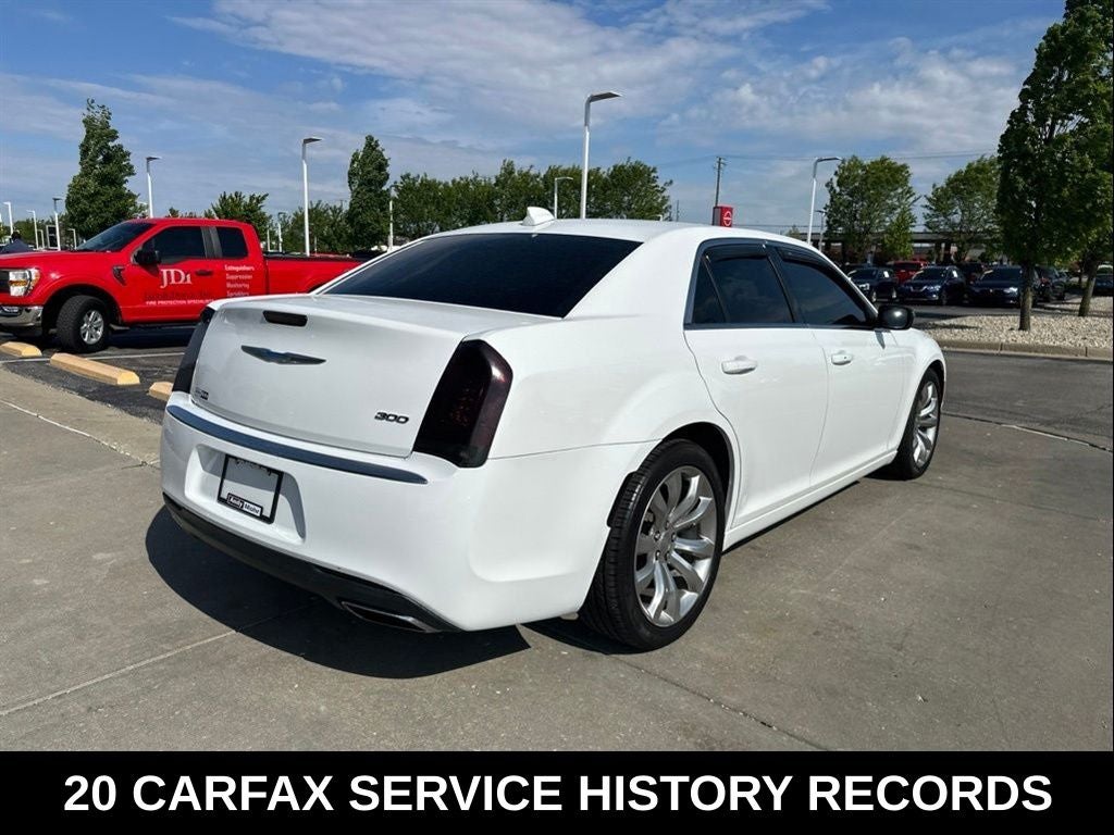2018 Chrysler 300 Touring
