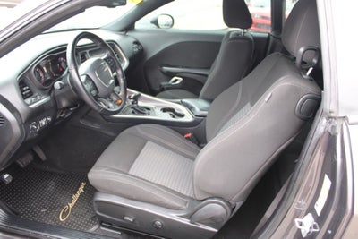 2022 Dodge Challenger SXT