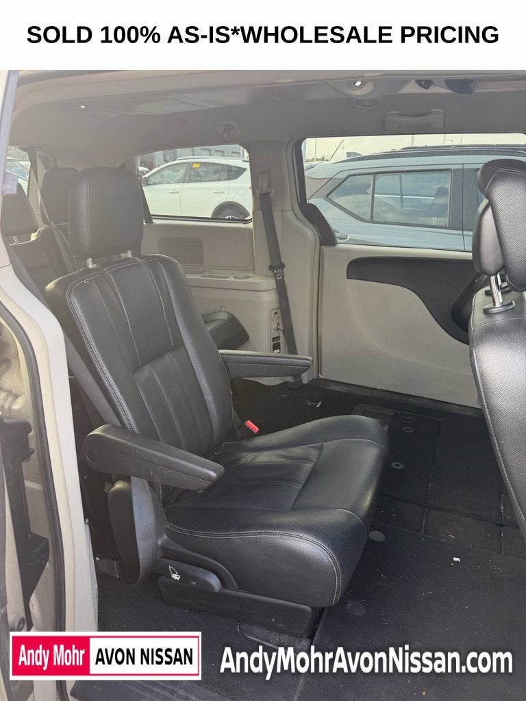 2016 Chrysler Town & Country Touring