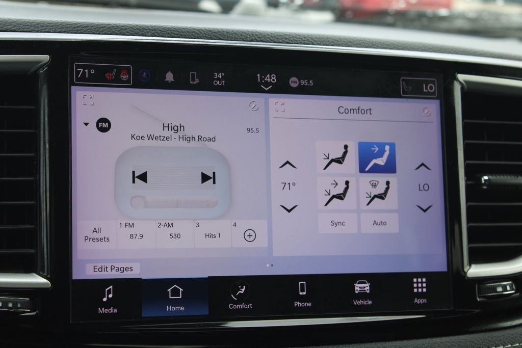 2022 Chrysler Pacifica Touring L