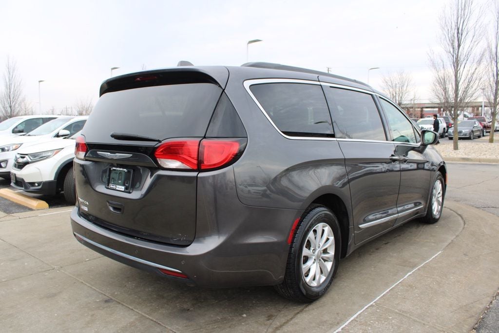 2017 Chrysler Pacifica Touring L