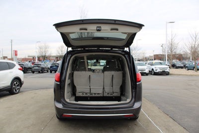 2017 Chrysler Pacifica Touring L