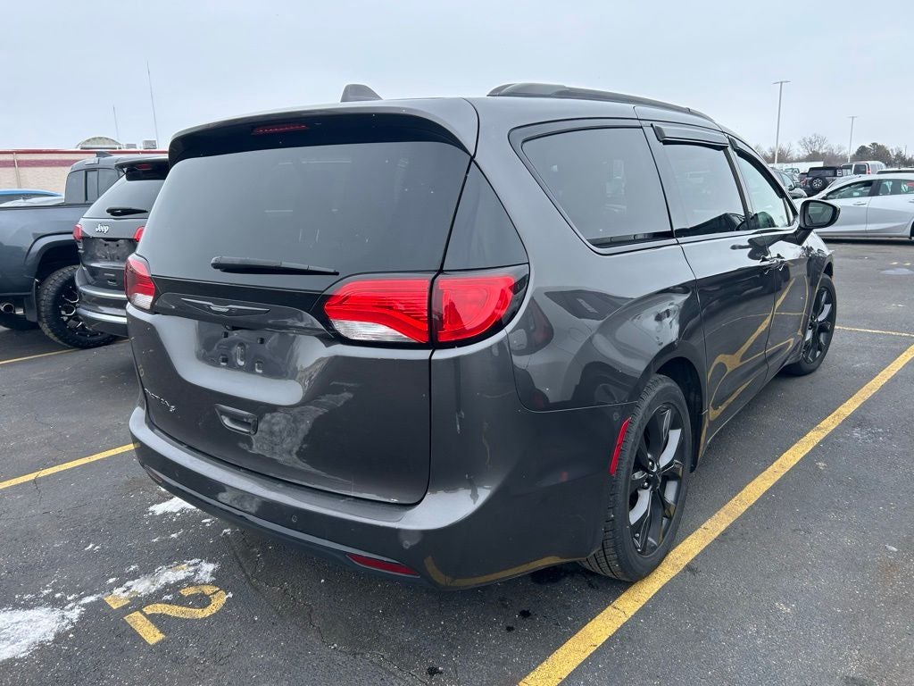 2018 Chrysler Pacifica Touring L