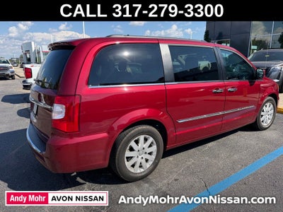 2016 Chrysler Town & Country Touring