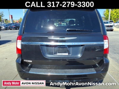 2016 Chrysler Town & Country Touring-L