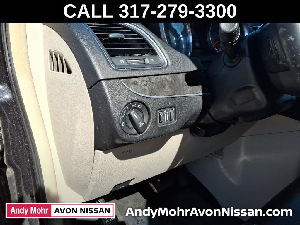 2016 Chrysler Town & Country Touring-L