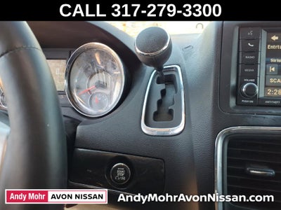 2016 Chrysler Town & Country Touring-L