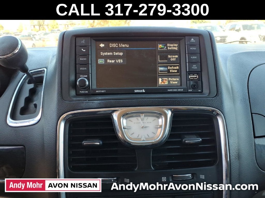 2016 Chrysler Town & Country Touring-L