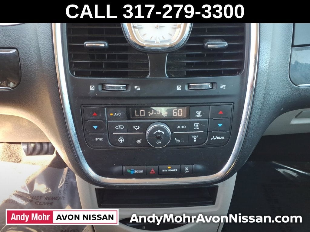 2016 Chrysler Town & Country Touring-L