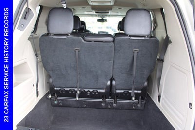 2016 Chrysler Town & Country Touring-L