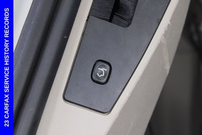 2016 Chrysler Town & Country Touring-L