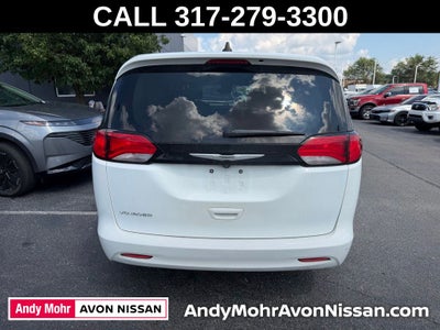 2023 Chrysler Voyager LX