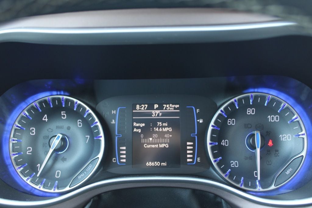 2023 Chrysler Voyager LX