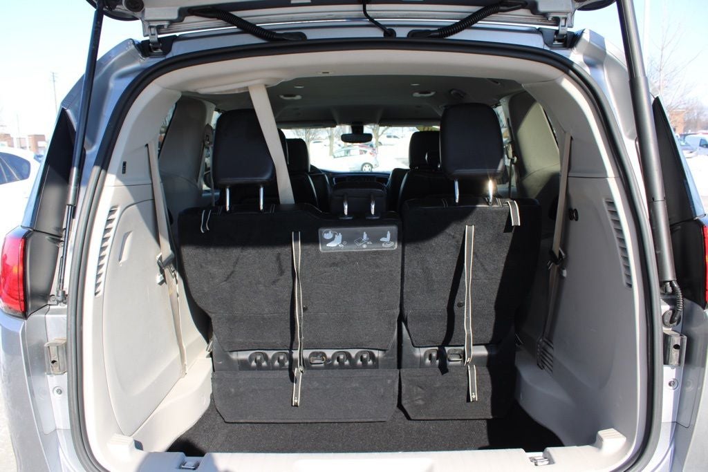 2020 Chrysler Voyager LXI